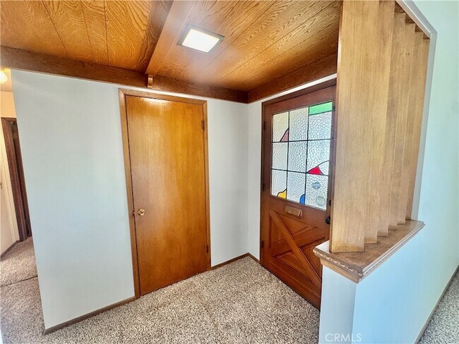 Building Photo - 509 California Dr