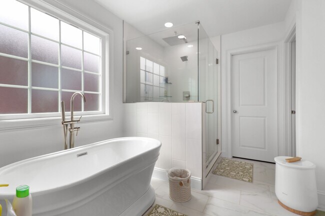 Building Photo - 276 Bluebell Dr