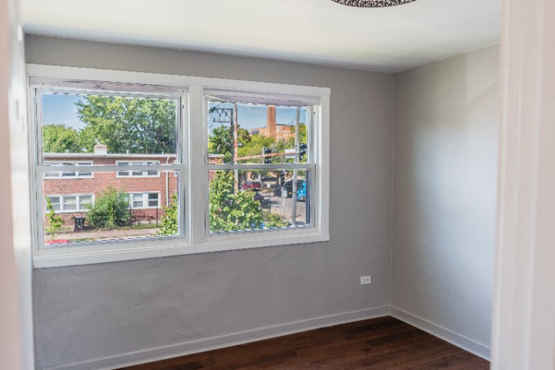 Building Photo - 3707 S Michigan Ave