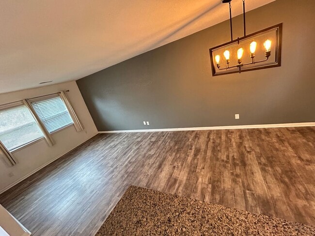 Building Photo - 3061 Ole Towne Ln