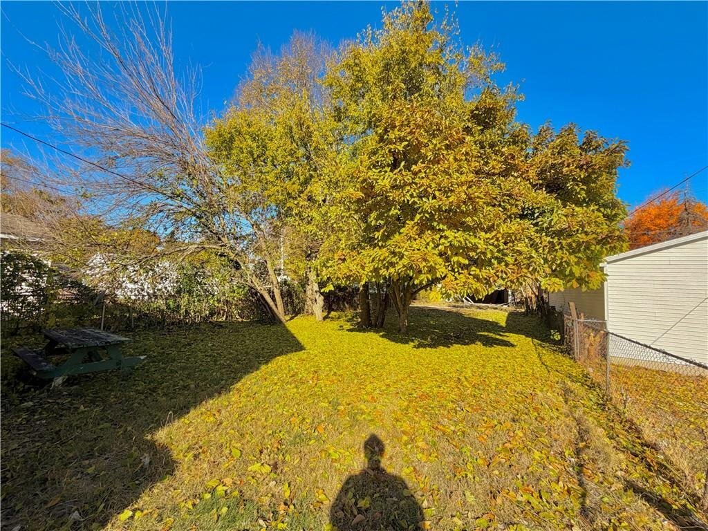 Building Photo - 1646 E Wood St