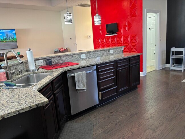 Building Photo - 343 Camrose Wy