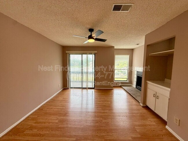 Building Photo - 10200 Belle Rive Blvd