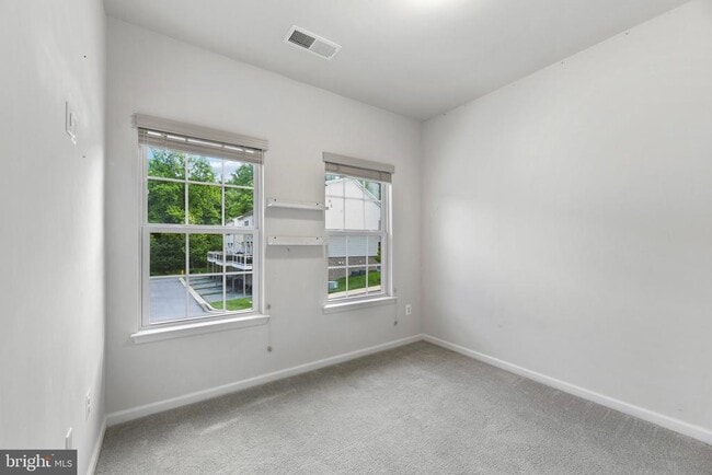 Building Photo - 2720 Fredericksburg Rd