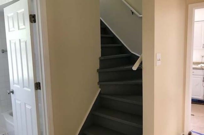 Building Photo - Beautiful 4 bedroom house in great Dolton ...
