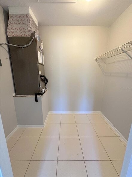 Building Photo - 9264 Anita Ave