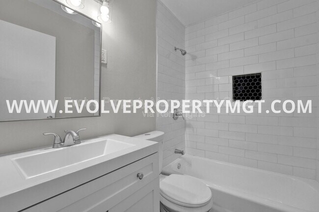 Building Photo - 1257 Whitewater Rd