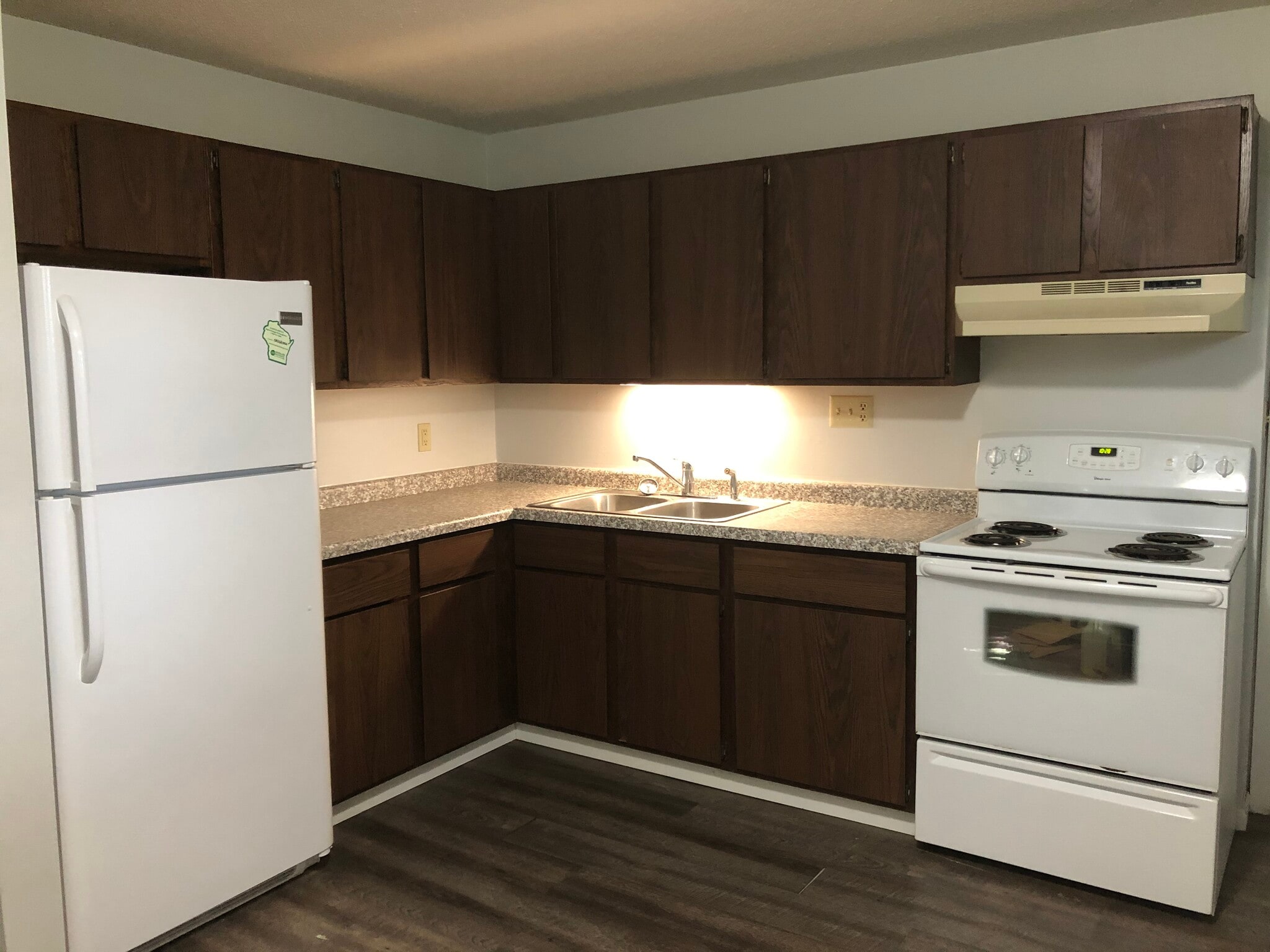 Building Photo - 1004 Terrace Dr