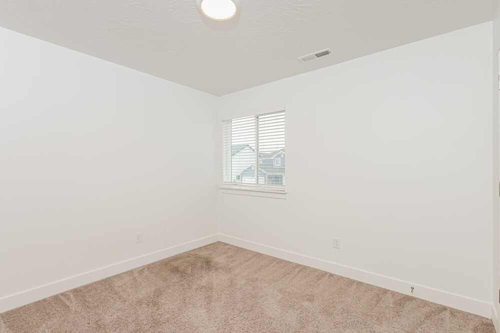 Building Photo - 4728 Rustic Ranch Way