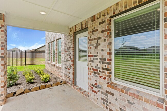 Building Photo - 2536 Allegretto Sea Dr