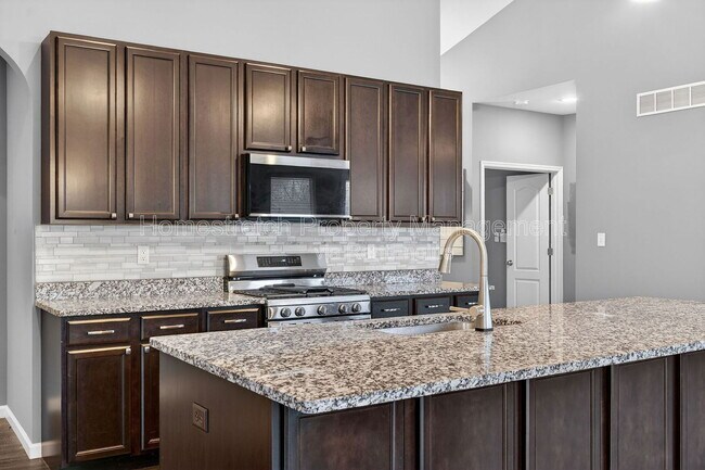 Building Photo - 738 Lost Canyon Blvd