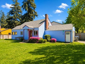 Building Photo - 13304 NE Glisan St