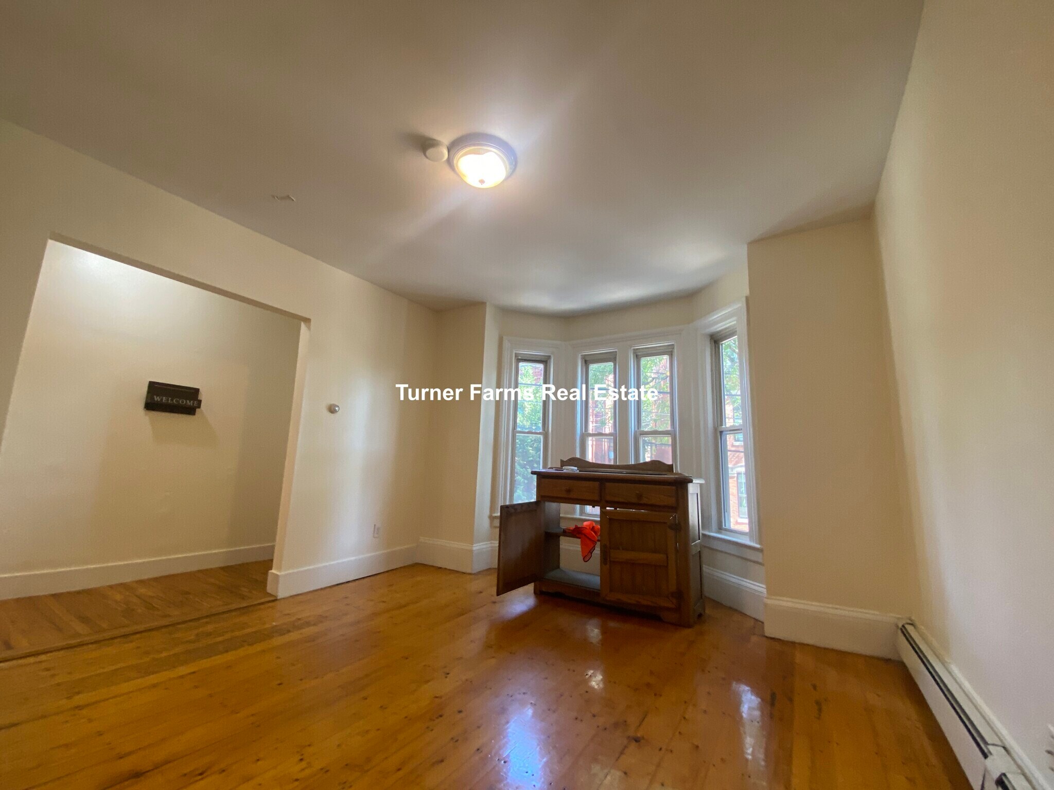 Building Photo - 42 Florence St