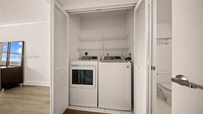 Building Photo - 90 Alton Rd