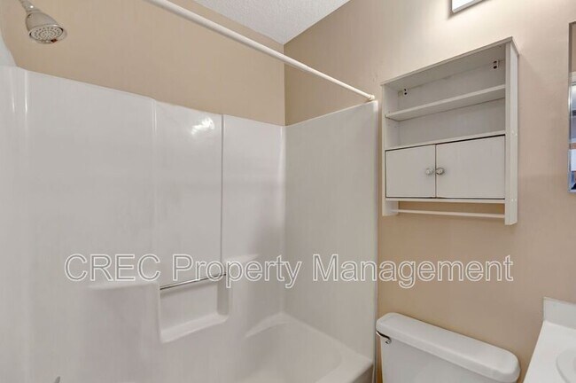 Building Photo - 103 Woodduck Dr