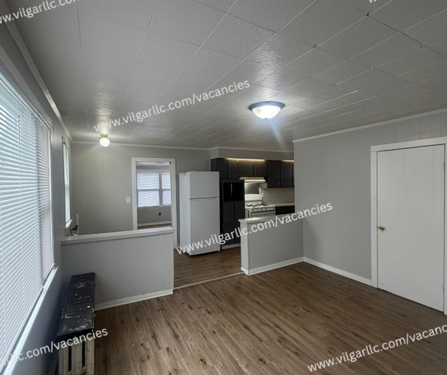 Building Photo - 1114 Pine St