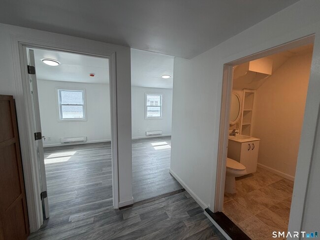 Building Photo - 78 Francis St