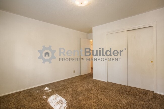 Building Photo - !!CALL US TODAY AT (505) 808-6467 TO SCHED...