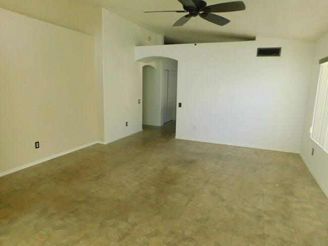 Building Photo - 3510 E Edna Ave