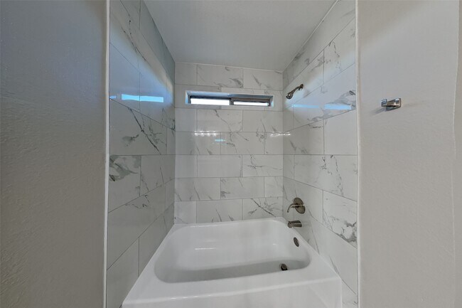 Building Photo - 3834 Brighton Springs Ln