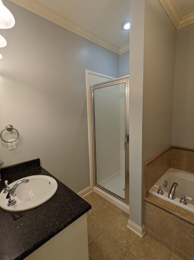 Building Photo - 103 Private Rd 3085