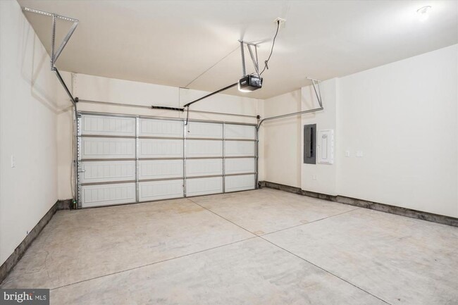 Building Photo - 21812 Hawksbill High Cir