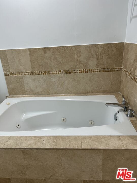 Building Photo - 12417 Stanwood Pl