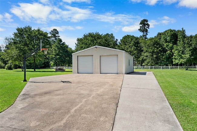 Building Photo - 15680 Connie Ln