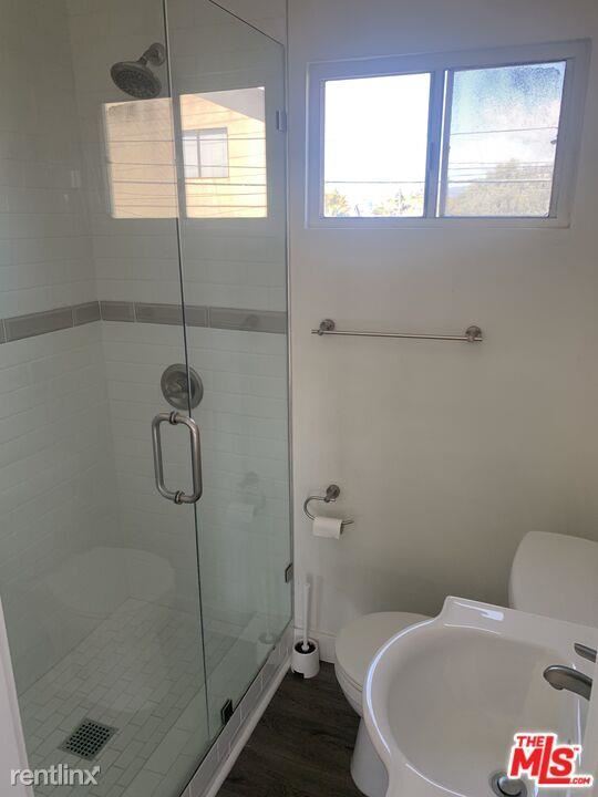 Building Photo - 4 br, 2 bath House - 915 Broadway St Apt 3