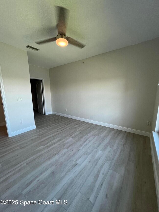 Building Photo - 6421 Borasco Dr