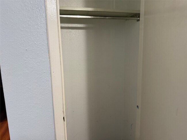 Building Photo - 3122 Trail Lake Dr