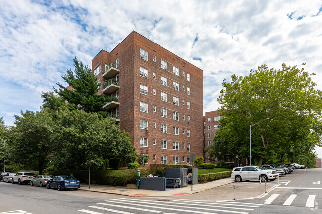 Primary Photo - Hudson Manor Terrace