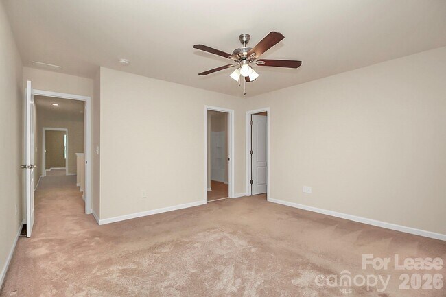 Building Photo - 5040 Mockernut Ln