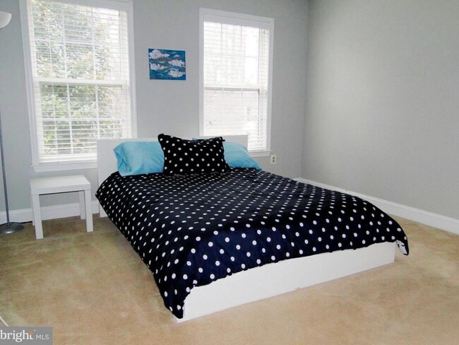 Building Photo - 2009 Willow Glen Ct