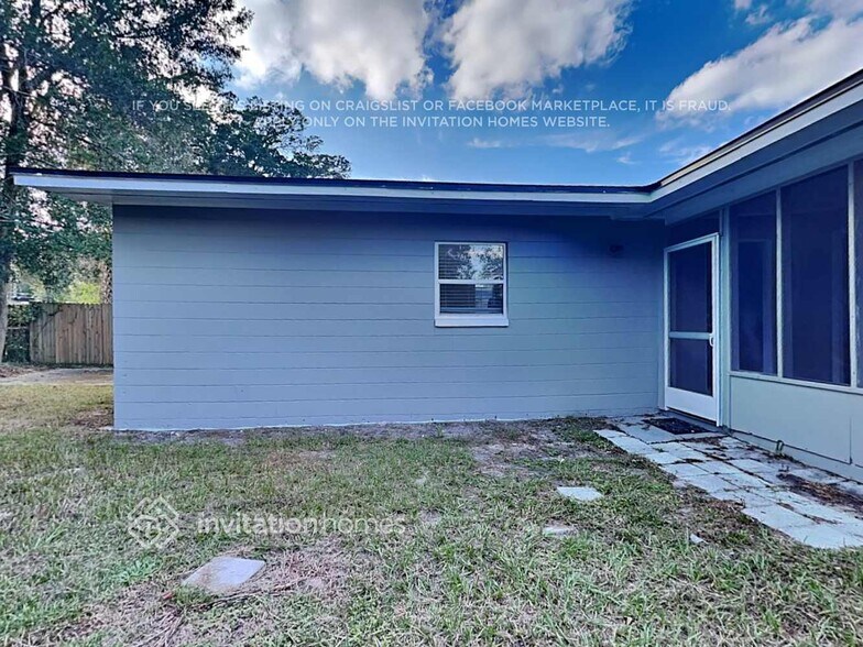 Building Photo - 7628 Elvia Dr