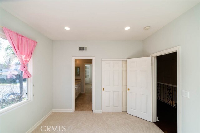 Building Photo - 7 Camellia