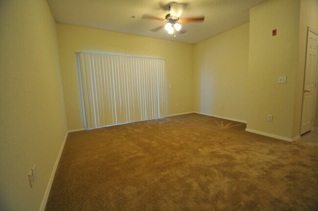 Building Photo - The Preserve Gated Community, $1275/mo  2nd floor unit AVAILABLE June 10th!