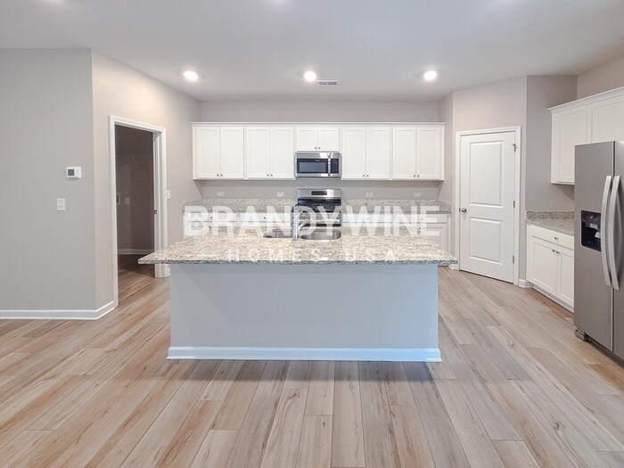 Building Photo - 628 Friesland Dr