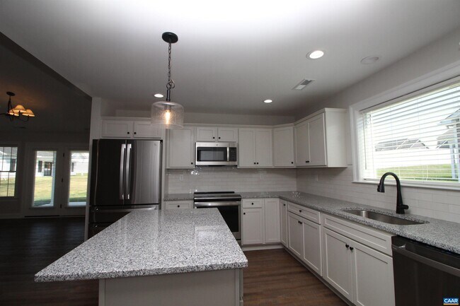 Building Photo - 179 Langley Dr