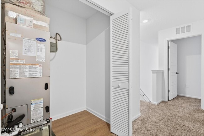 Building Photo - 1460 Jeremiah St