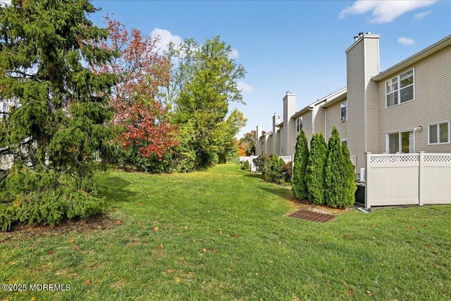 Building Photo - 7 Lucia Ct