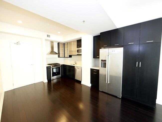 Building Photo - Rare Rental in Greenbridge!  Live in the m...