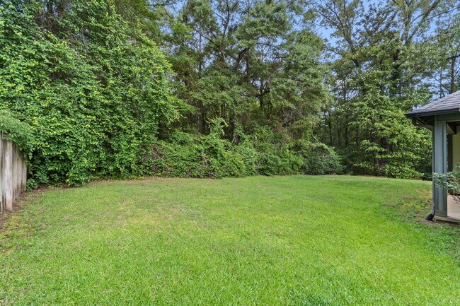 Building Photo - 6008 Trestle St