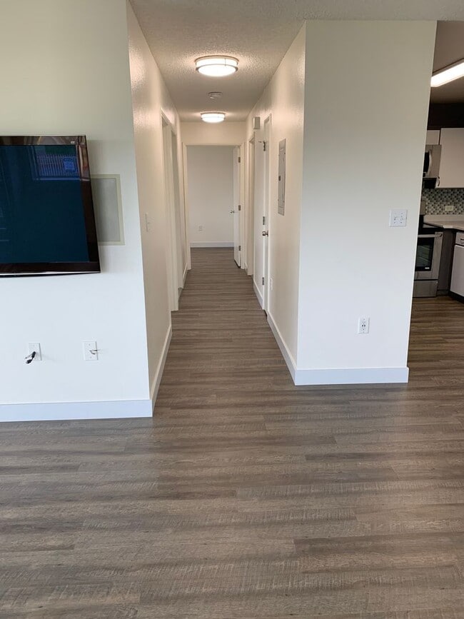 Building Photo - Kulana Knolls 3 Bed 2 Bath 2 assigned parking