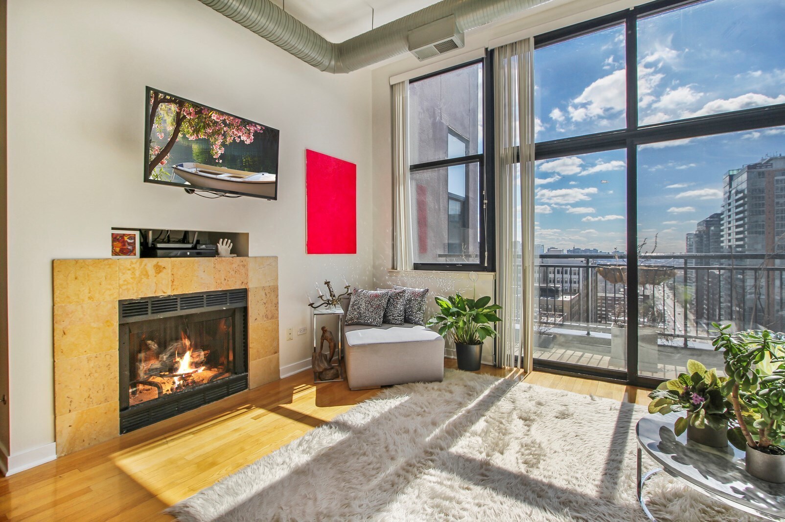 Building Photo - 547 S Clark St