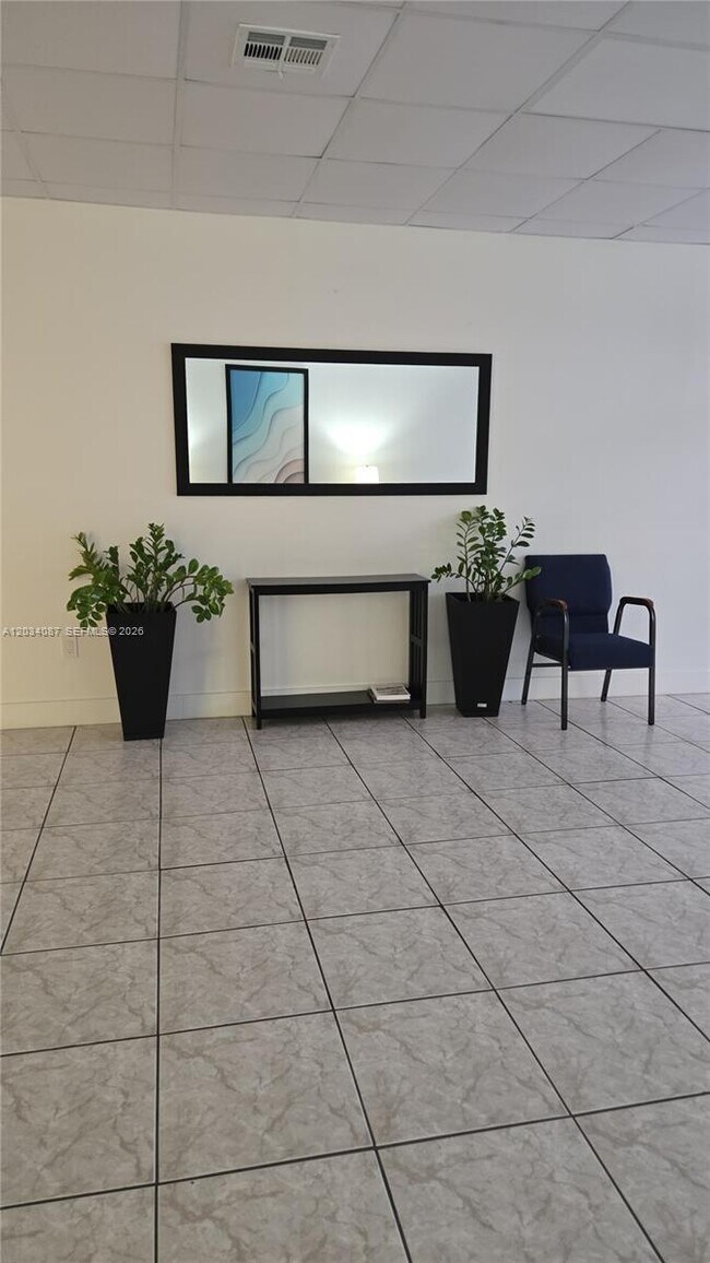 Building Photo - 9124 Collins Ave