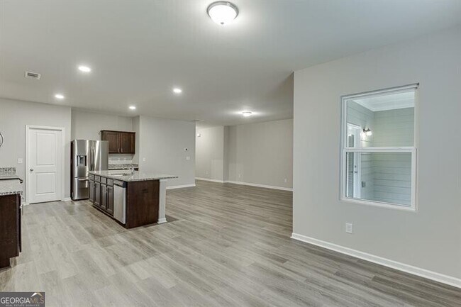 Building Photo - 145 Alexander Ln