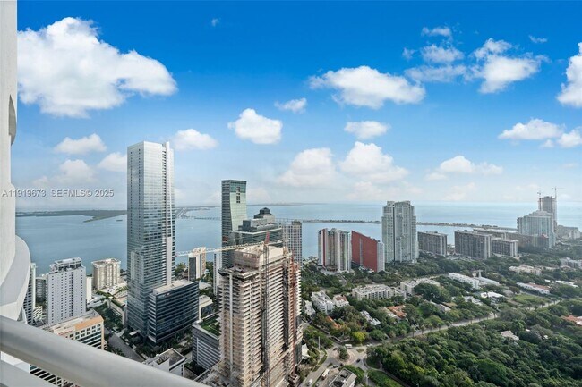 Building Photo - 60 SW 13th St