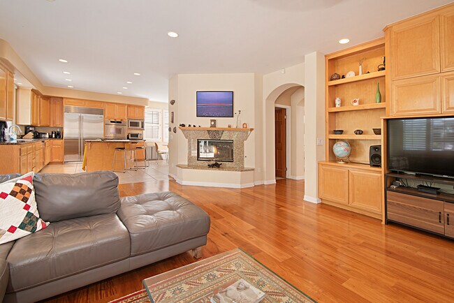 Building Photo - 14061 Mercado Dr