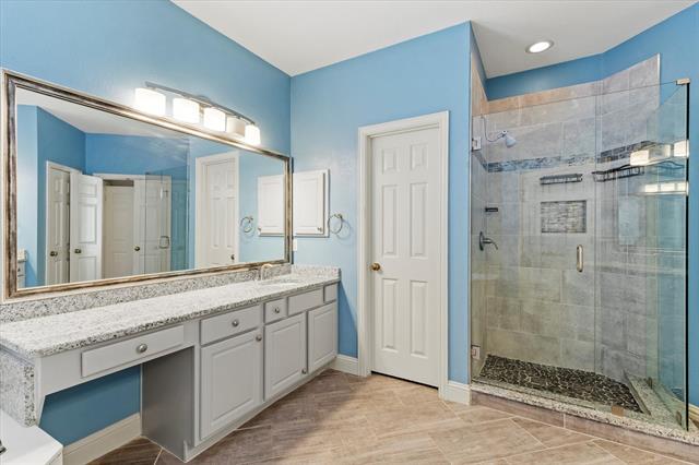 Building Photo - 3316 Shady Valley Rd